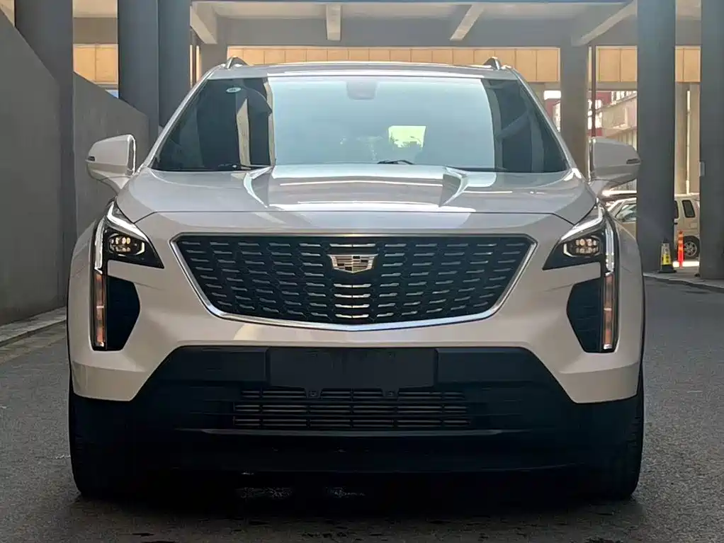 Cadillac XT4 2019 — фото 2