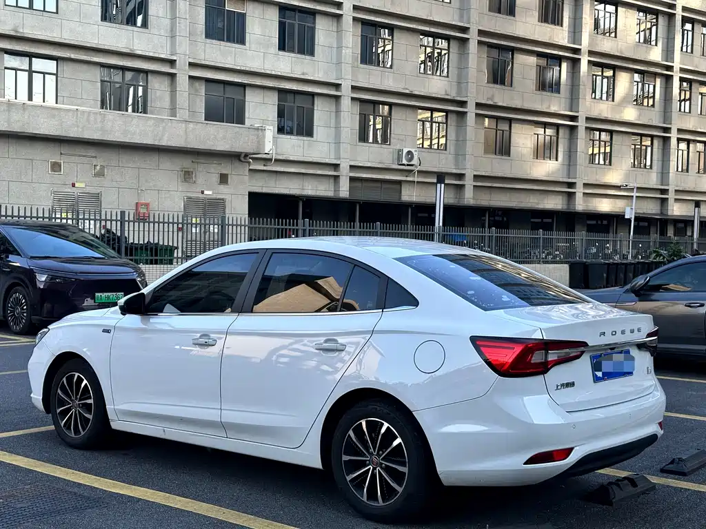 Roewe i5 2020 — фото 12
