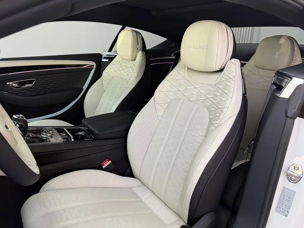 Bentley Continental PHEV 2025 — фото 20