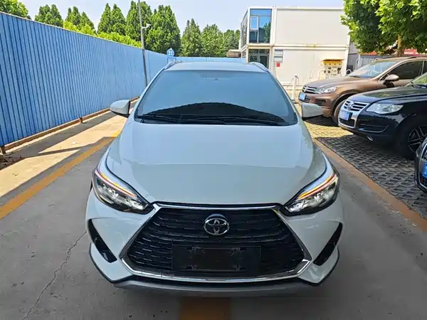 Toyota Yaris L 2022