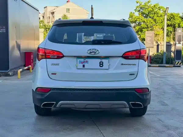 Hyundai Santa Fe 2014