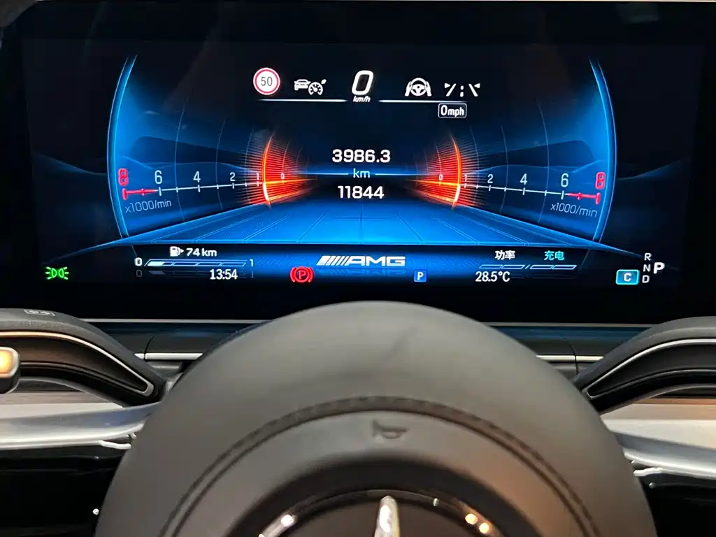 Mercedes-Benz GLE AMG 2024 — фото 10