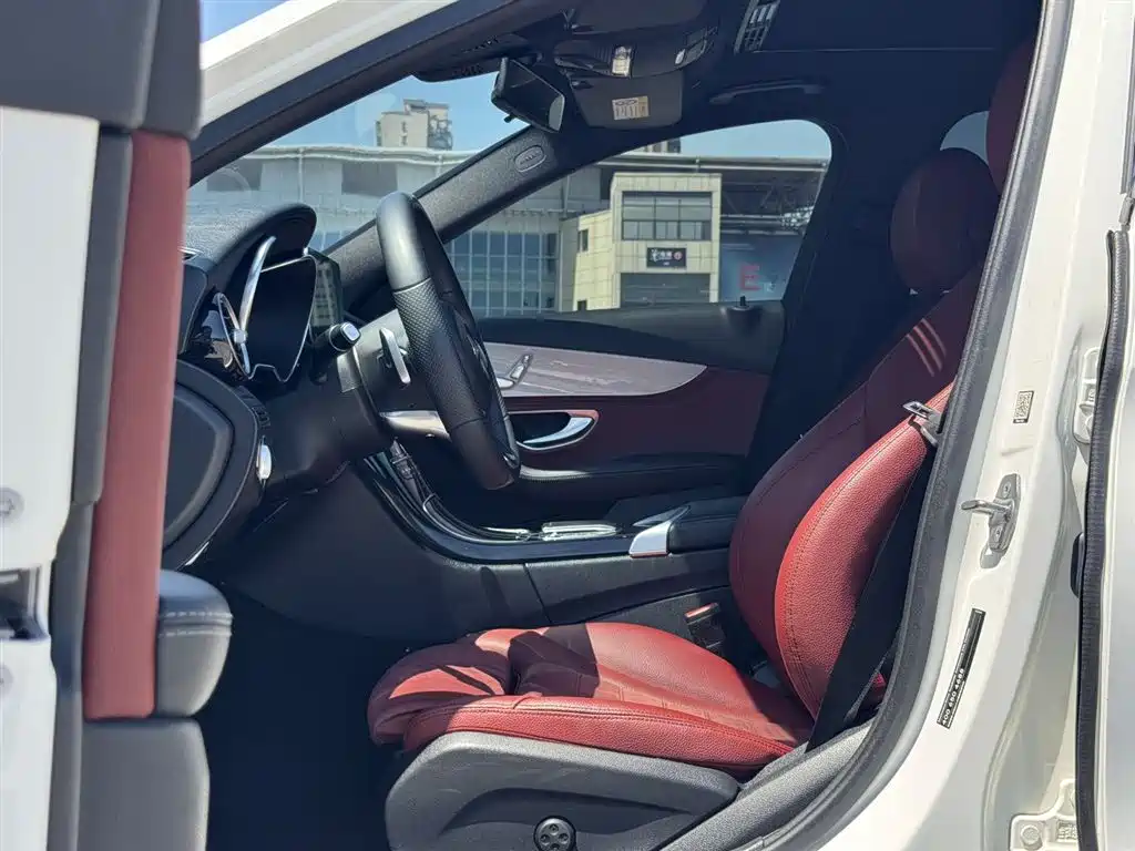 Mercedes-Benz C-Class 2019 — фото 6