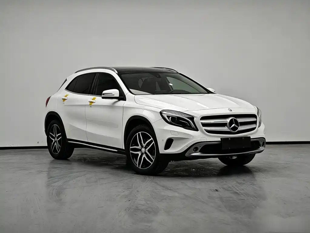 Mercedes-Benz GLA 2016 — фото 19