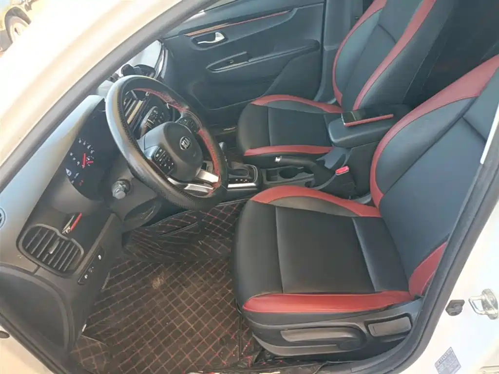 Kia KX Cross 2018 — фото 15
