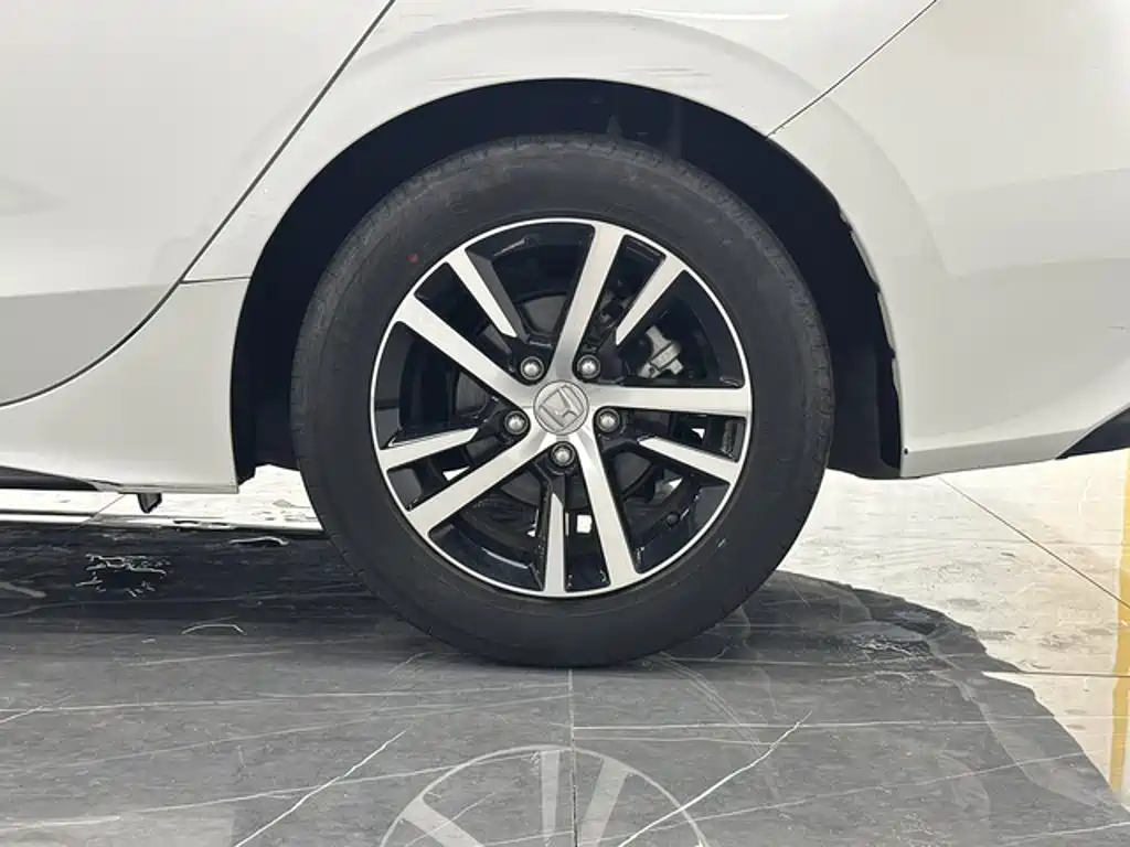 Honda Civic 2023 — фото 18