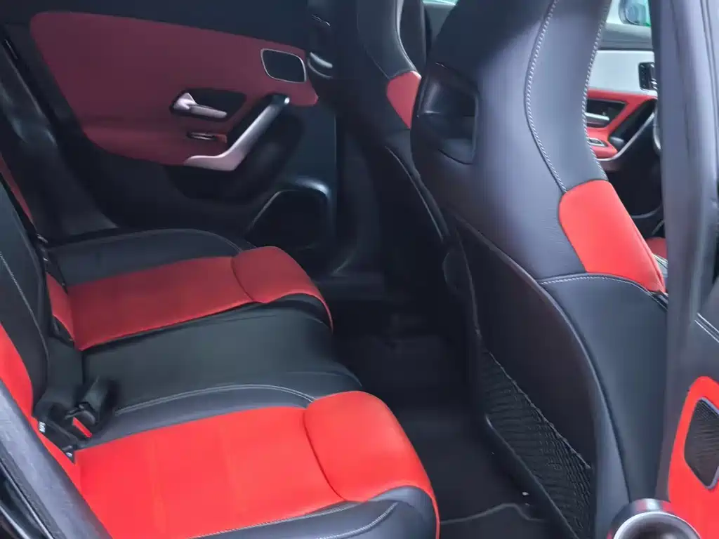 Mercedes-Benz Mercedes CLA AMG 2025 — фото 10