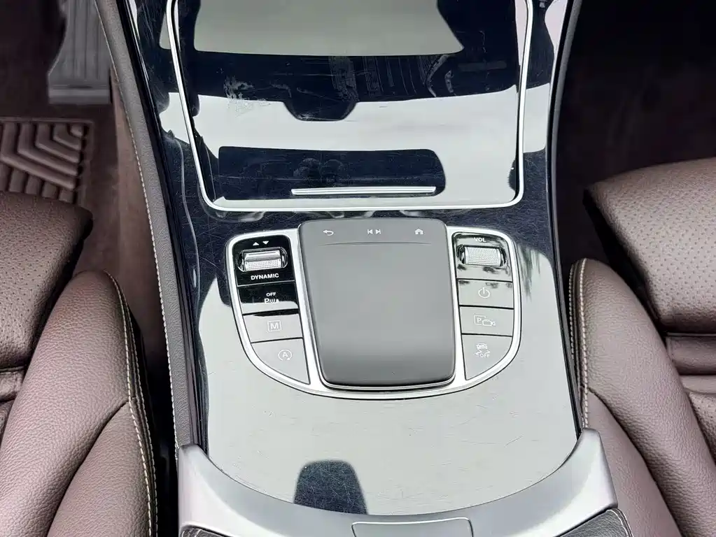 Mercedes-Benz GLC 2020 — фото 16