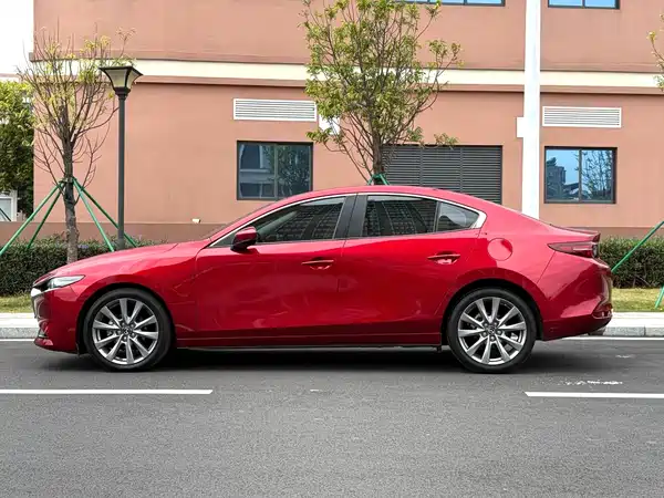 Mazda 3 Axela 2021