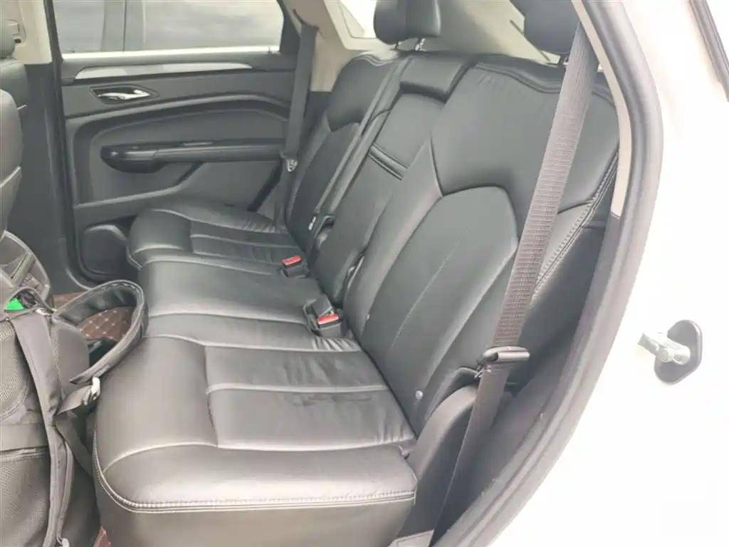 Cadillac SRX 2015 — фото 17