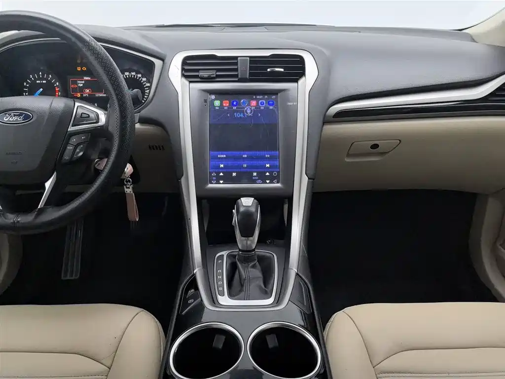 Ford Mondeo 2015 — фото 12