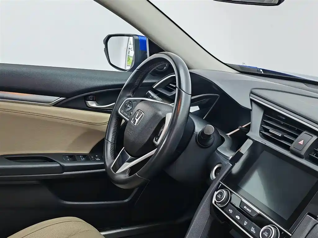 Honda Civic 2016 — фото 22