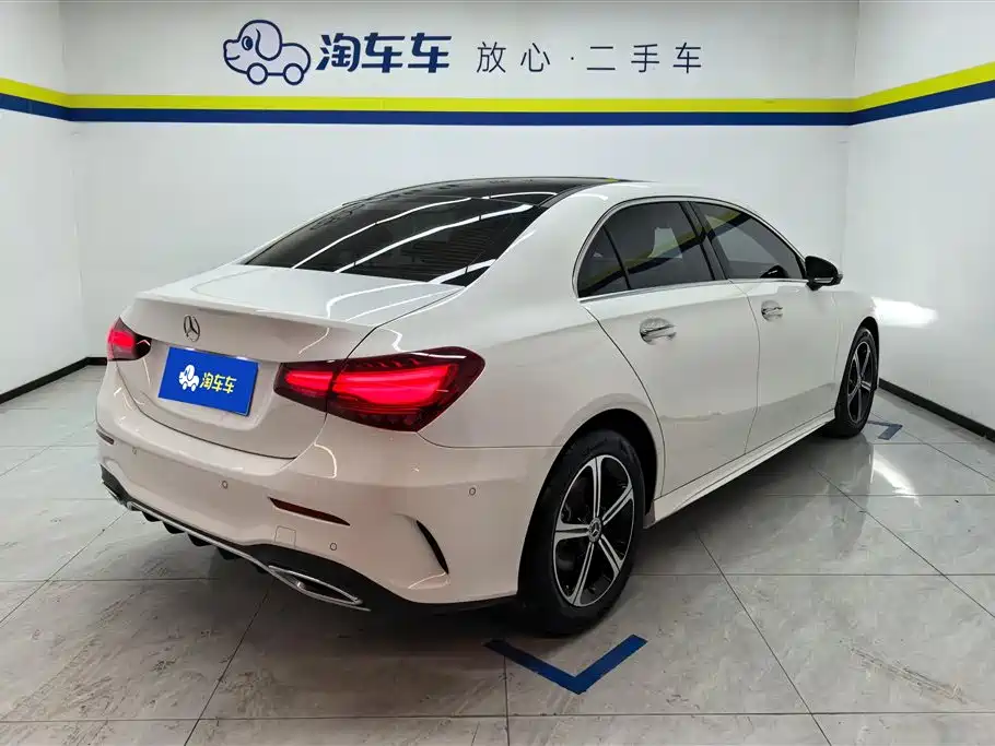 Mercedes-Benz A-Class 2023 — фото 3