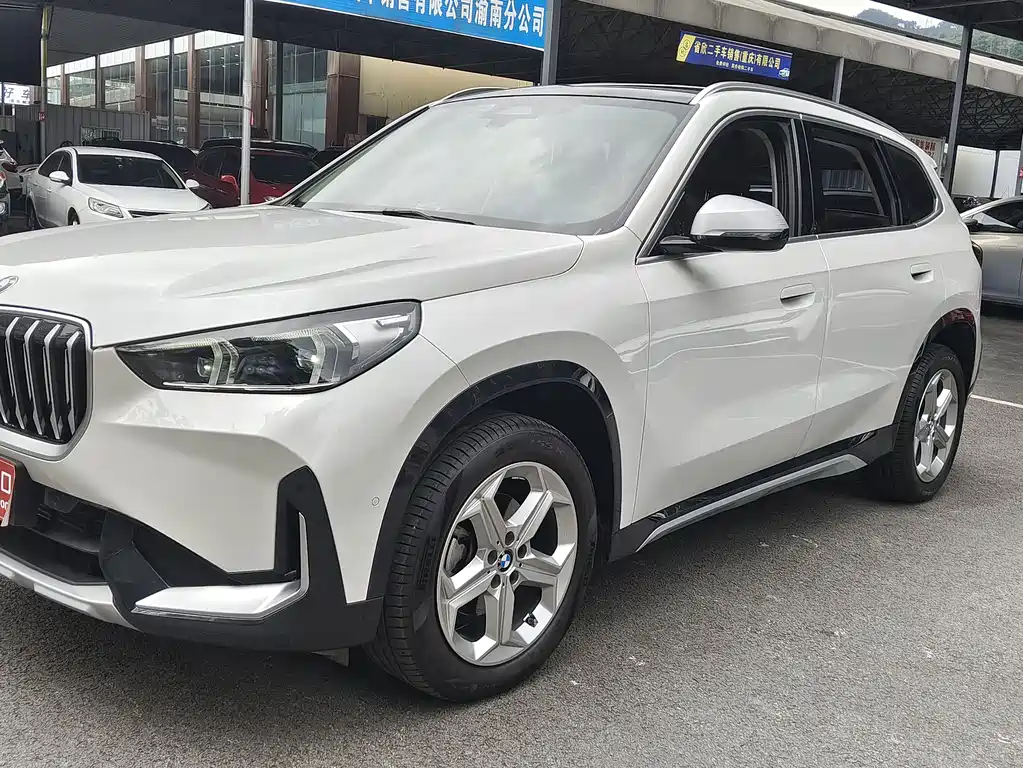 BMW X1 2023 — фото 1