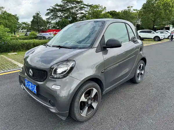 smart fortwo 2018