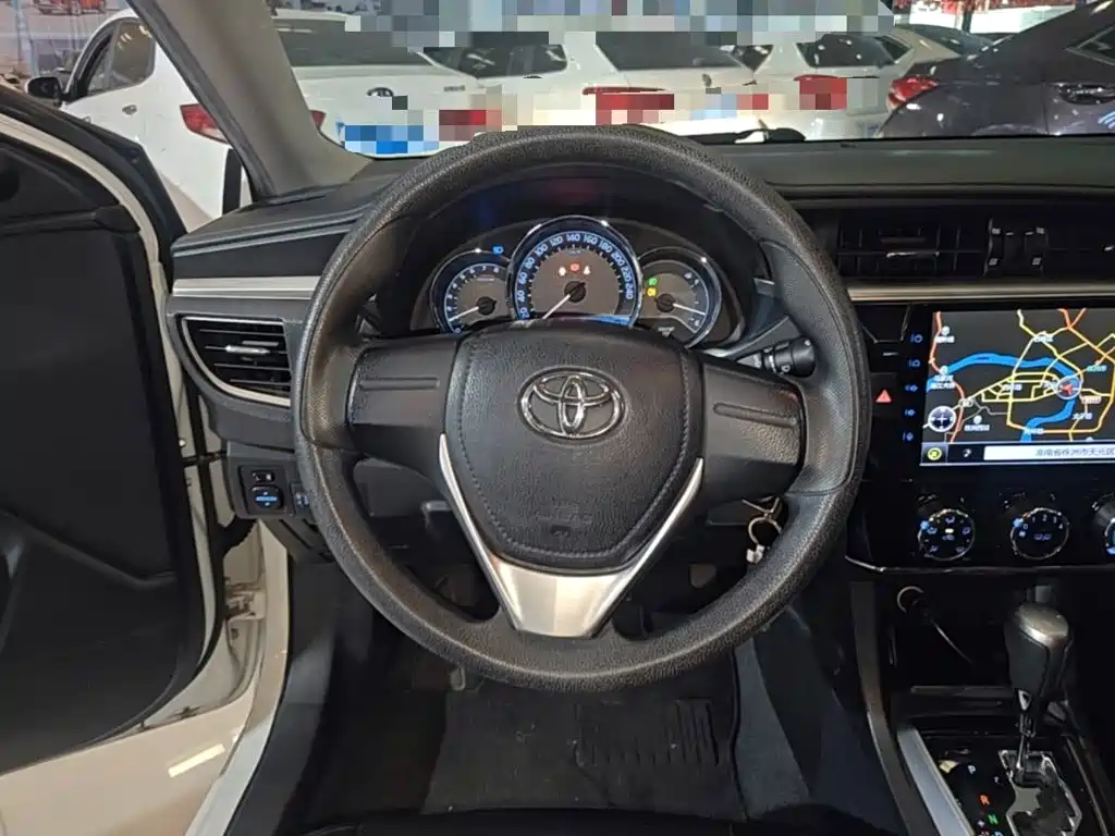 Toyota Corolla 2016 — фото 11