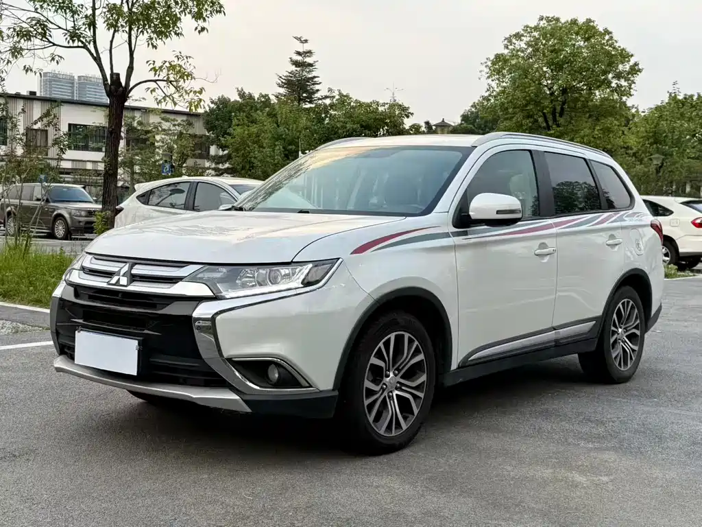 Mitsubishi Outlander 2018