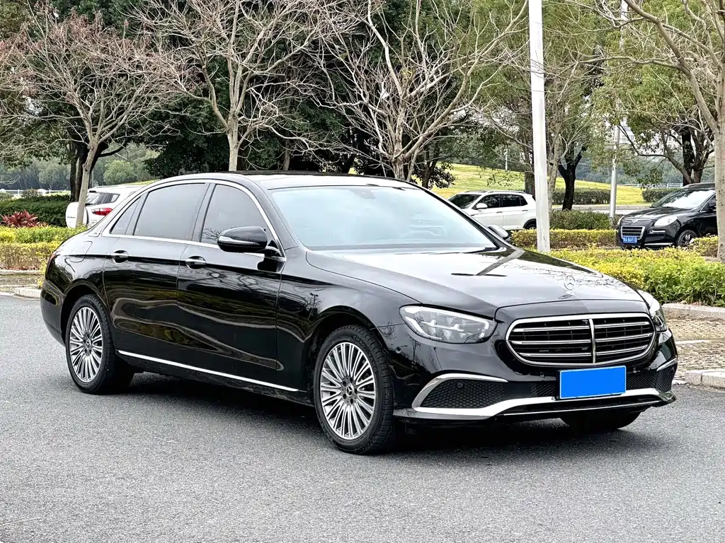 Mercedes-Benz E-Class 2021 — фото 3
