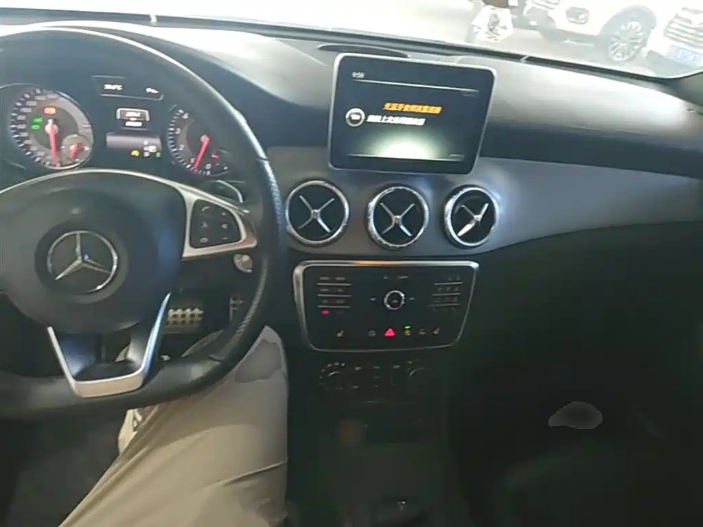 Mercedes-Benz CLA 2015 — фото 10