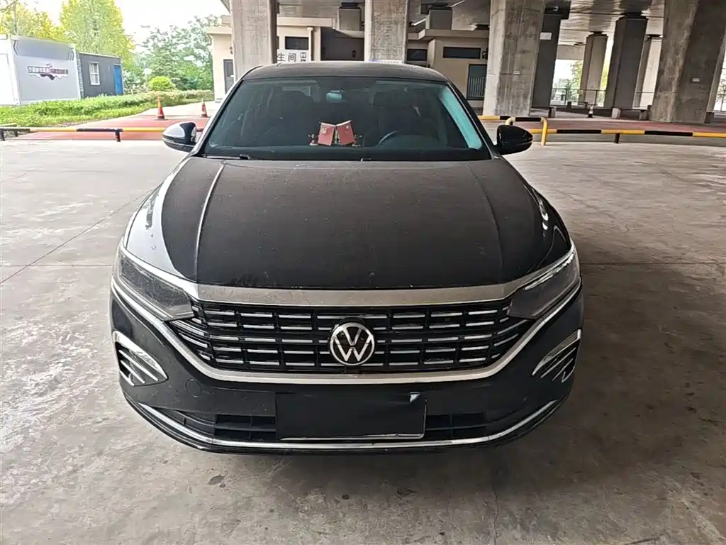 Volkswagen Passat 2023 — фото 3
