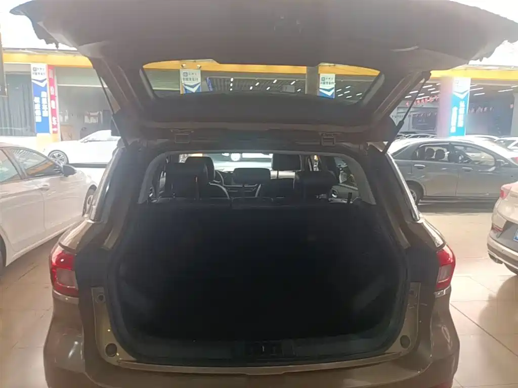 GAC Motor Trumpchi GS4 2015 — фото 19