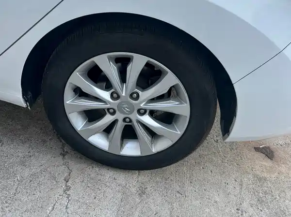 Hyundai Elantra Langdong 2016