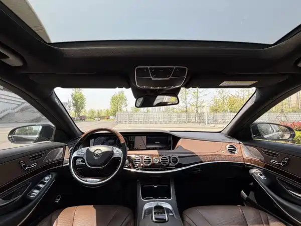 Mercedes-Benz Maybach S-Class 2015