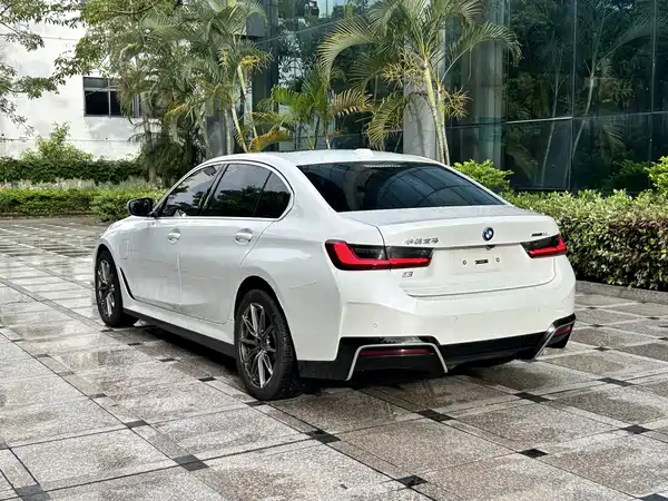 BMW i3 2024