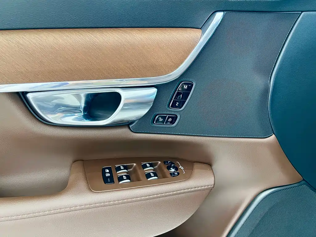 Volvo S90 2025 — фото 19