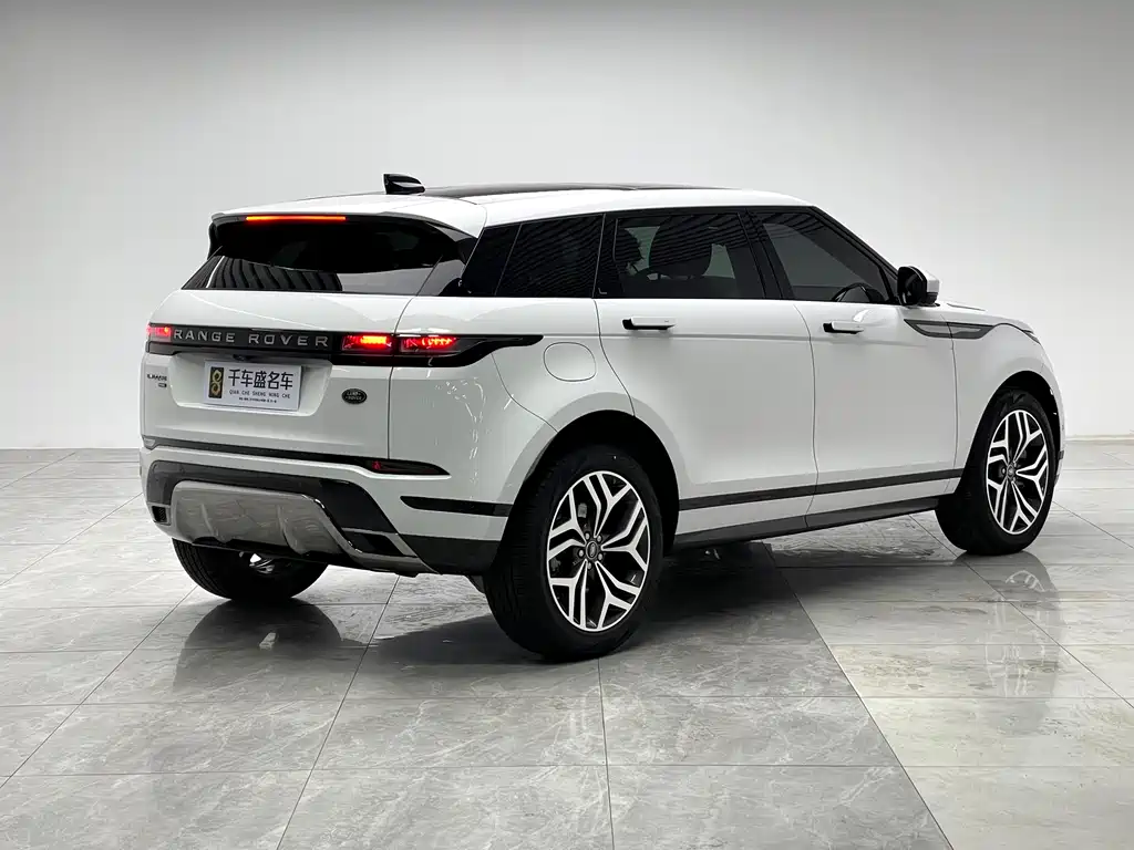Land Rover Evoque 2023 — фото 6