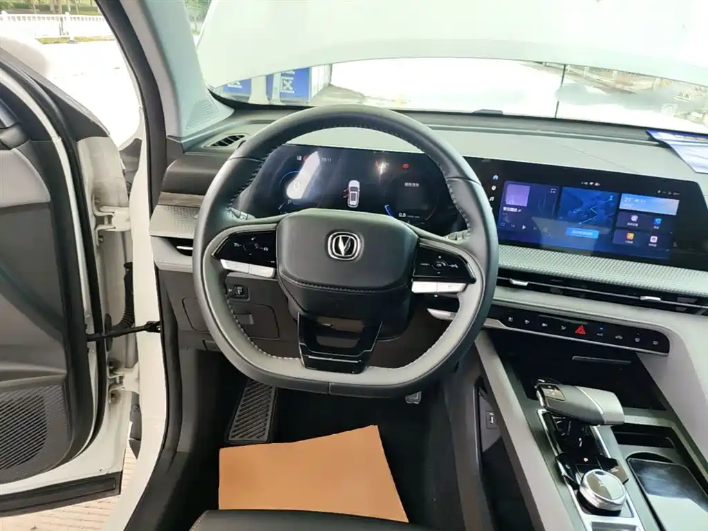 Changan CS75 PLUS 2023 — фото 11
