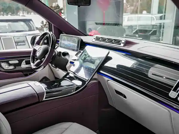 Mercedes-Benz Vito 2024