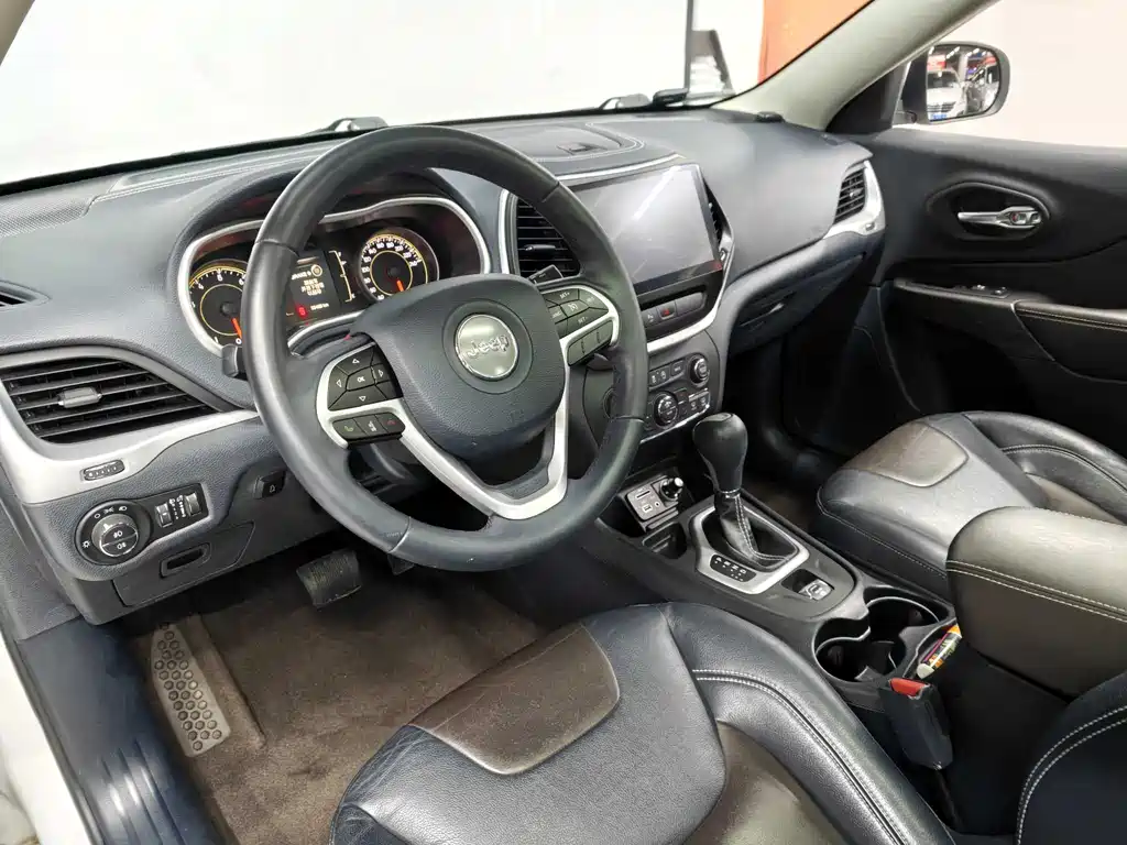 Jeep Cherokee 2017
