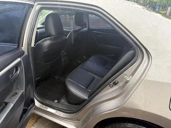 Toyota Corolla 2015