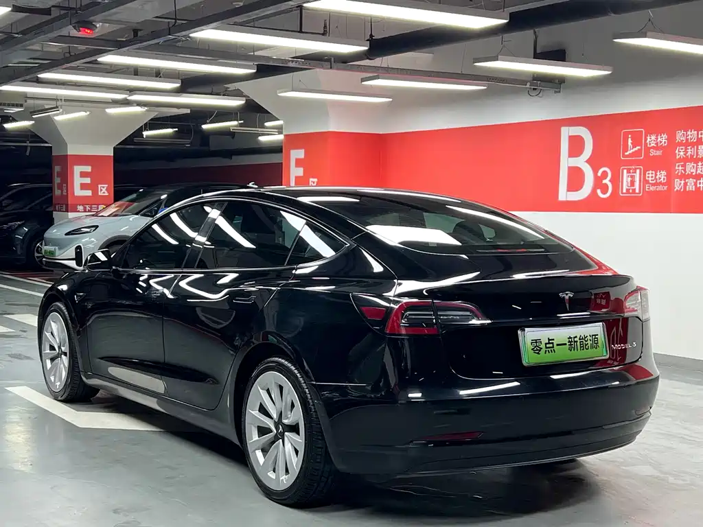 Tesla Model 3 2021 — фото 12