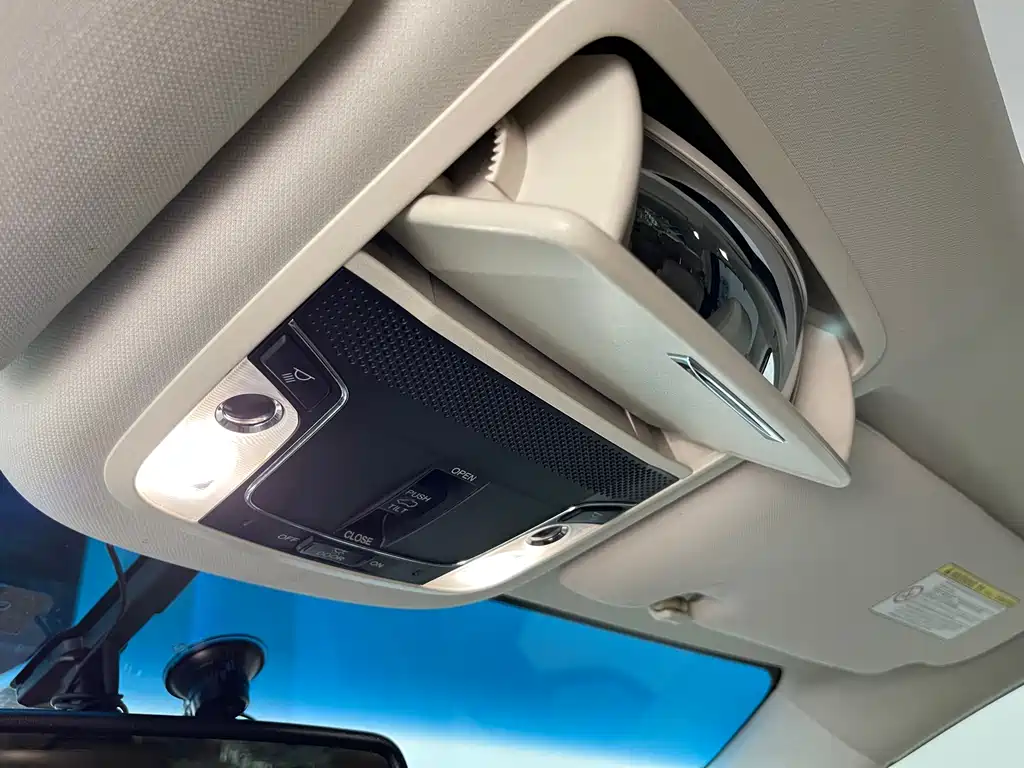 Honda Odyssey 2016 — фото 26