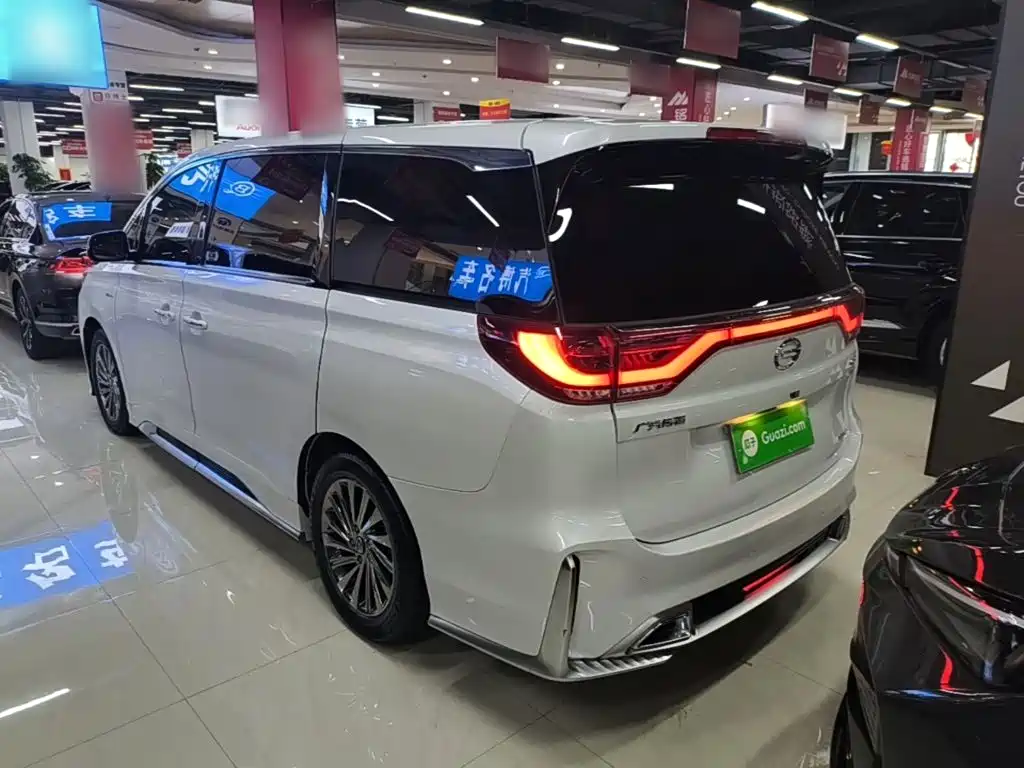GAC Motor Trumpchi M8 2022 — фото 5