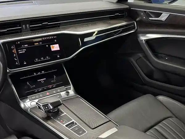 Audi A6L 2019
