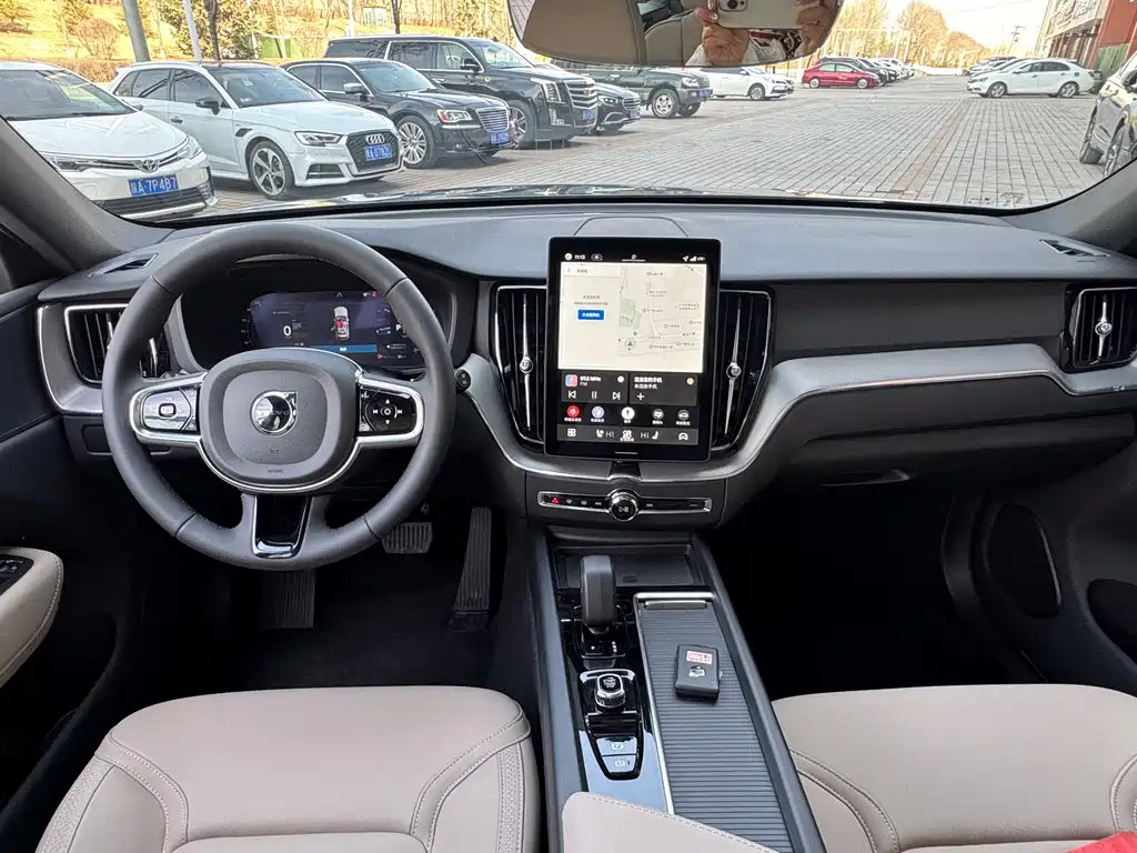 Volvo XC60 2026 — фото 14