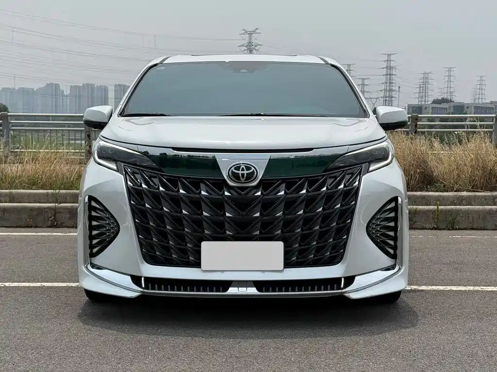 Toyota Sienna 2024 — фото 2