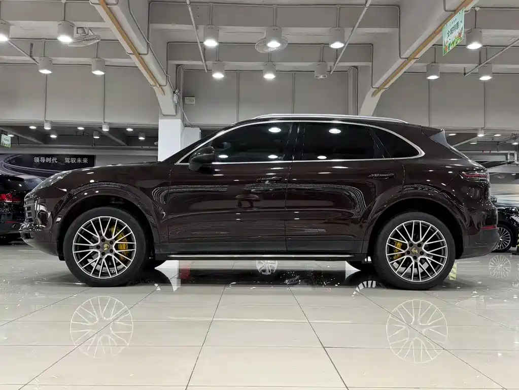 Porsche Cayenne 2020 — фото 4