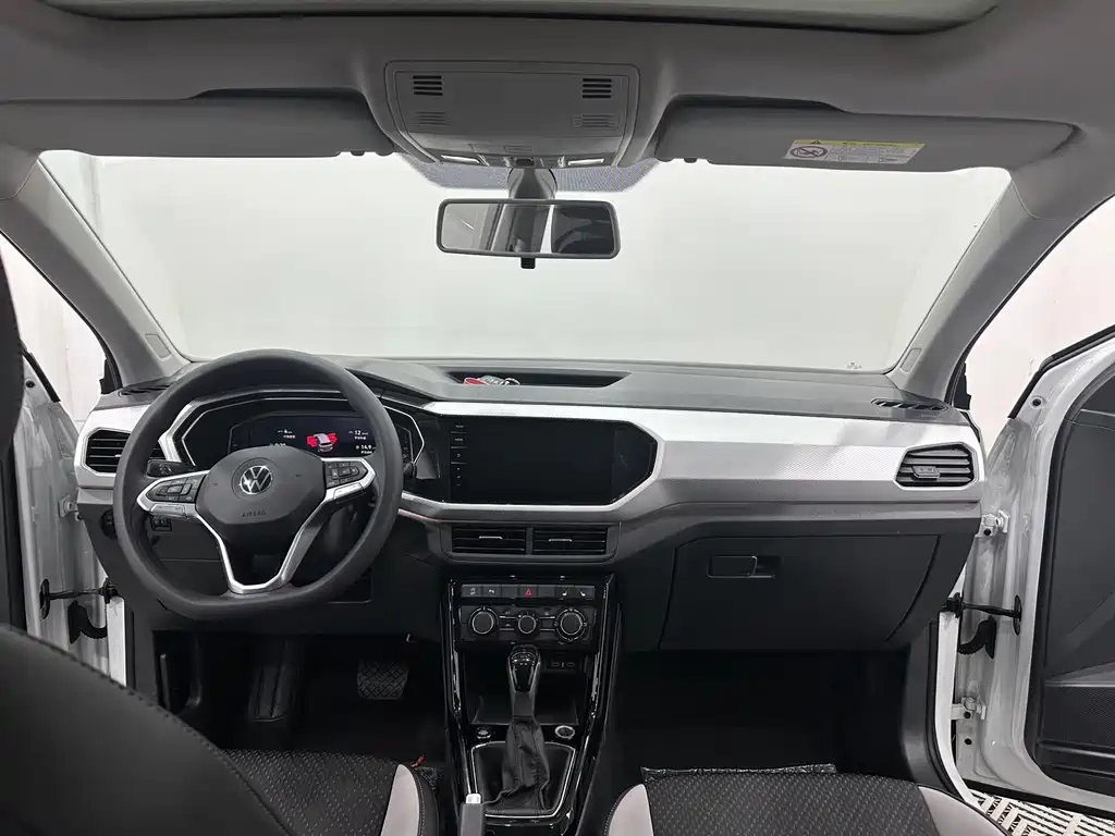 Volkswagen Tacqua 2021