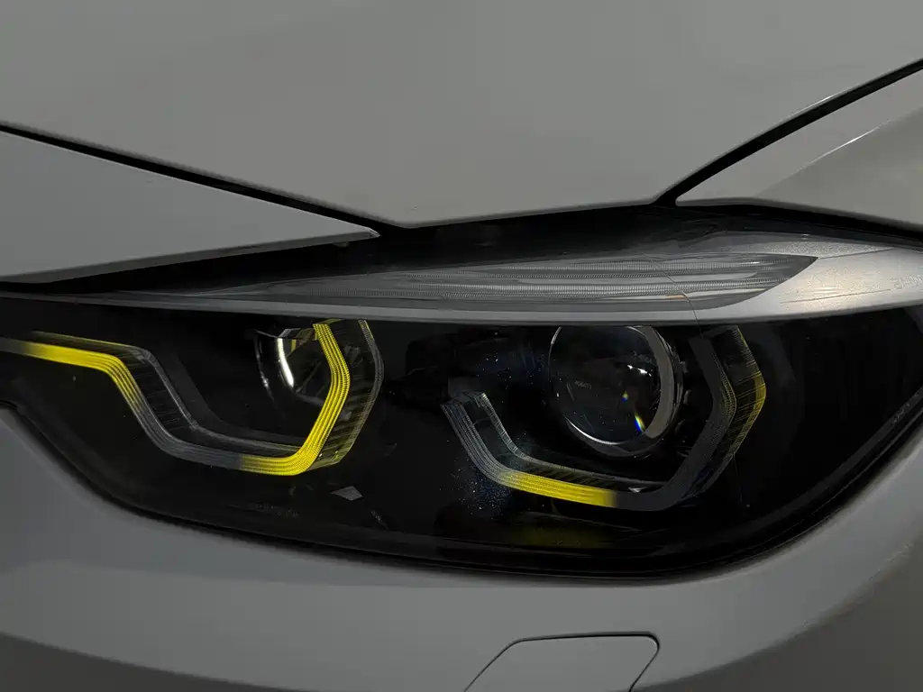 BMW 3 Series 2015 — фото 12