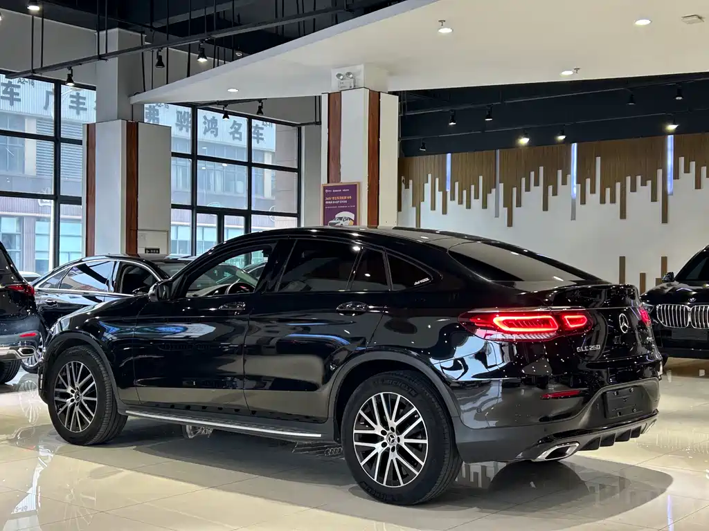 Mercedes-Benz GLC Coupe 2023 — фото 29
