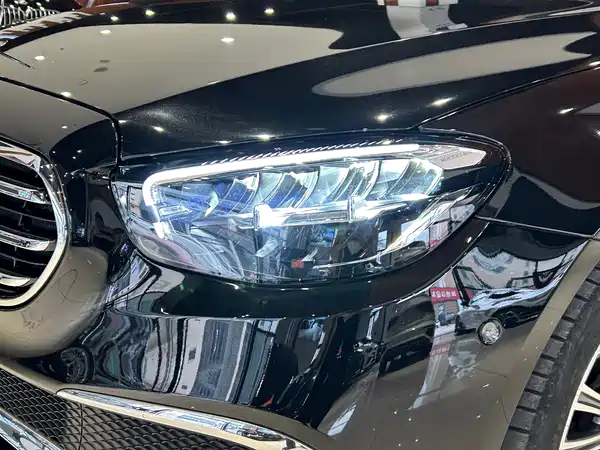 Mercedes-Benz E-Class 2023