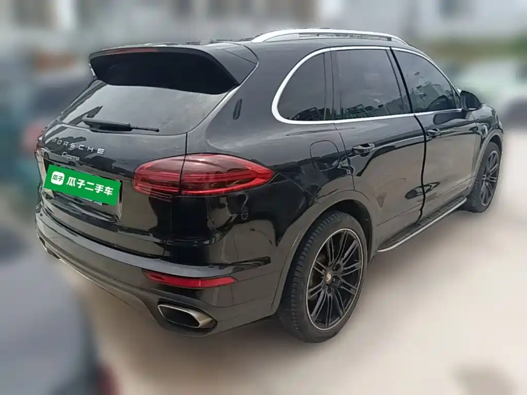 Porsche Cayenne 2017 — фото 12