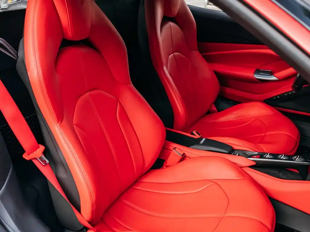 Ferrari F8 2022 — фото 16