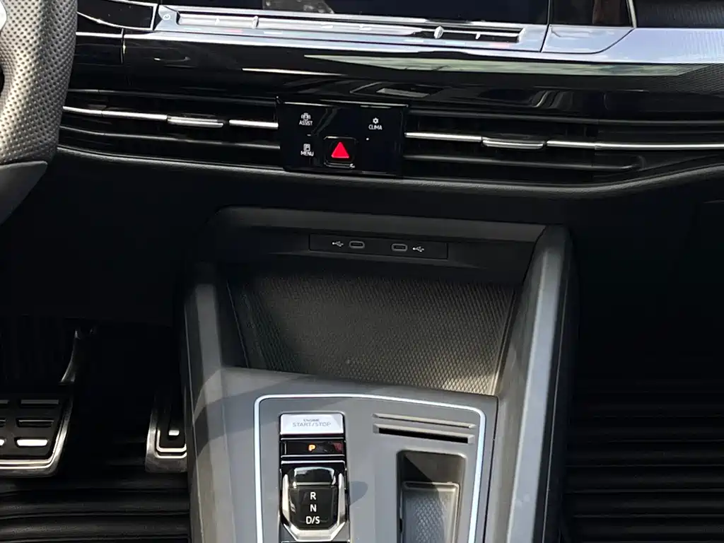 Volkswagen Golf 2021