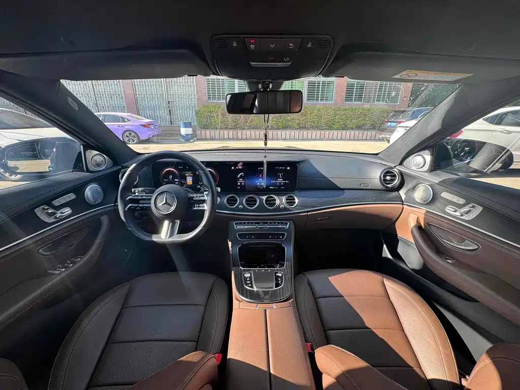 Mercedes-Benz E-Class 2021 — фото 12