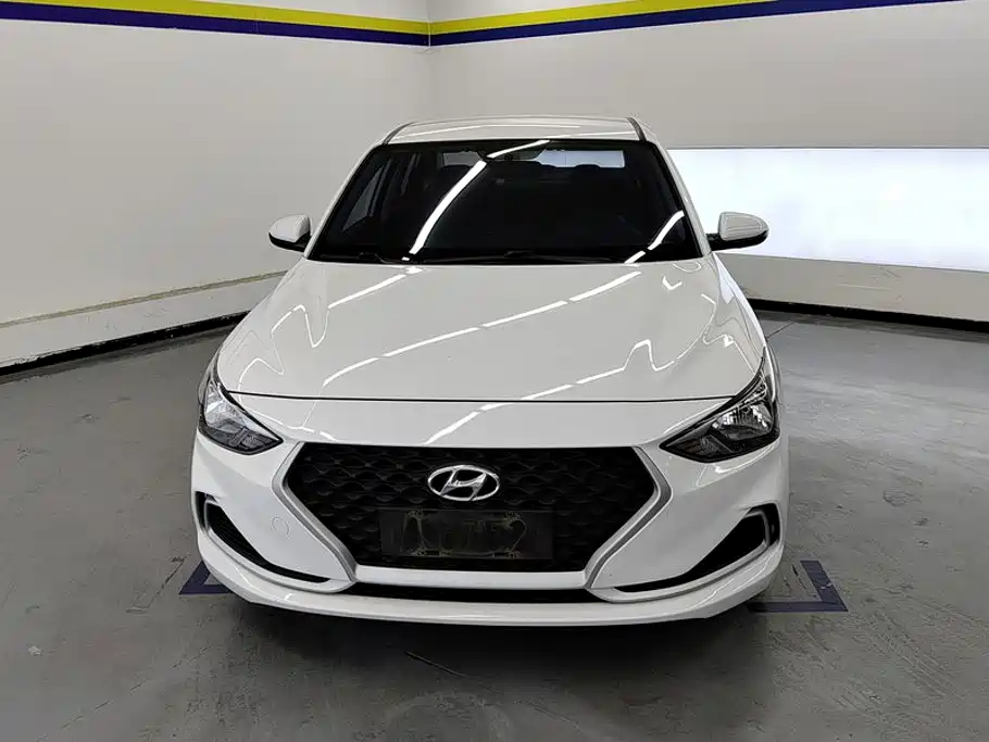 Hyundai Elantra 2021